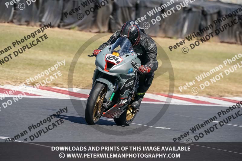 donington no limits trackday;donington park photographs;donington trackday photographs;no limits trackdays;peter wileman photography;trackday digital images;trackday photos